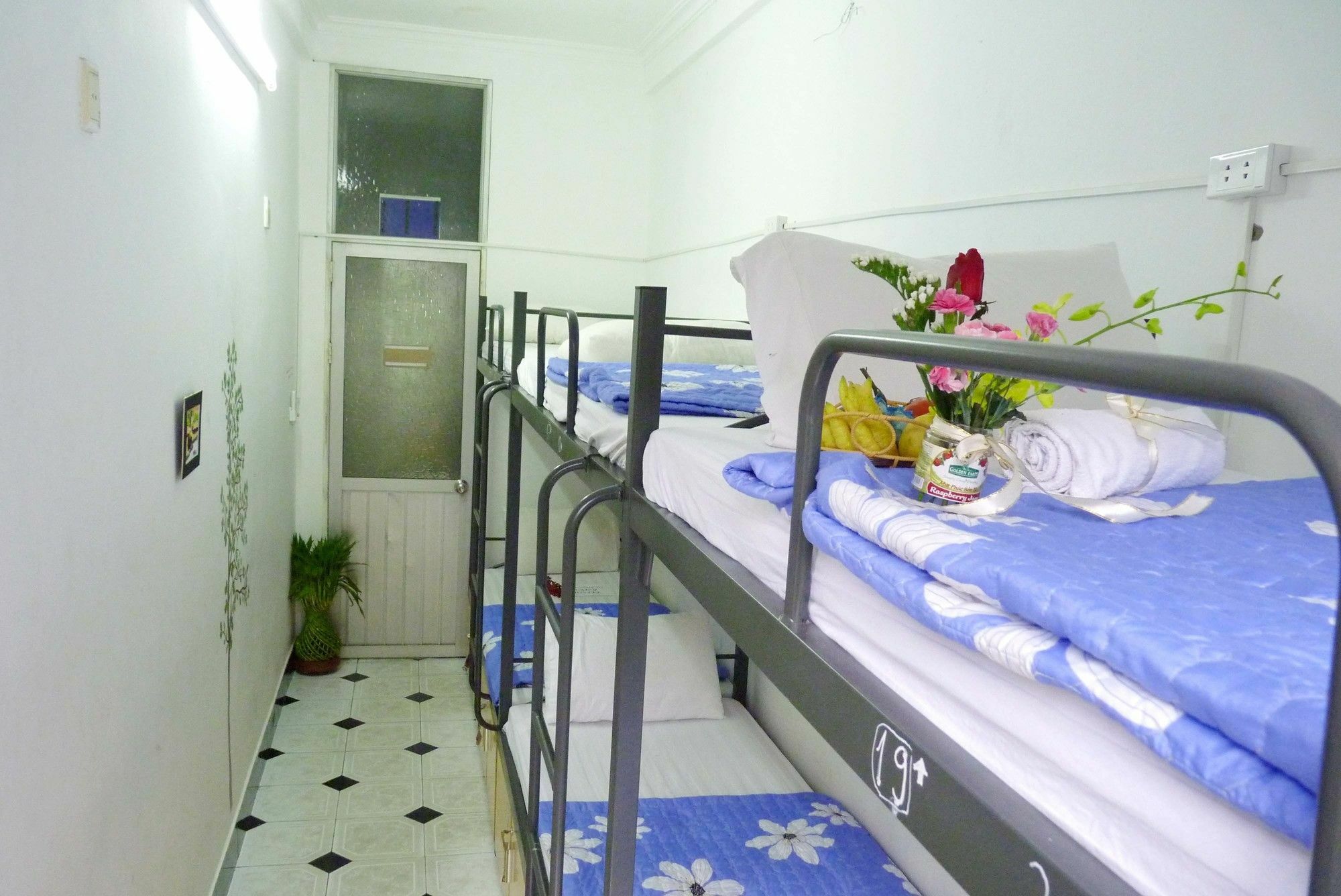 Daisy Hostel Ханой Экстерьер фото