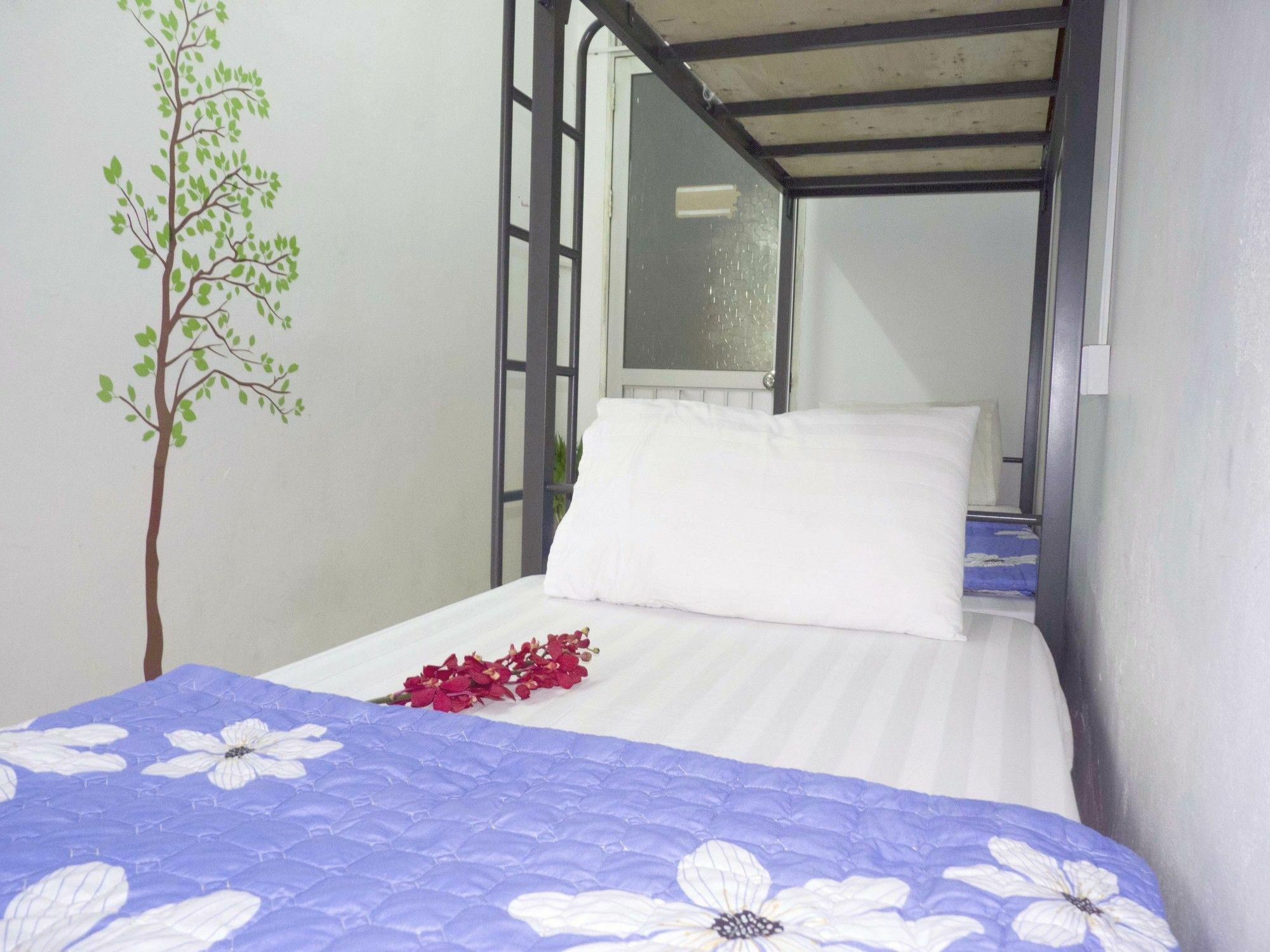 Daisy Hostel Ханой Экстерьер фото