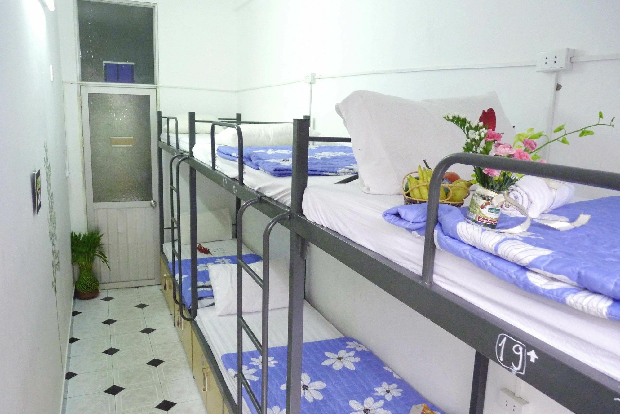 Daisy Hostel Ханой Экстерьер фото